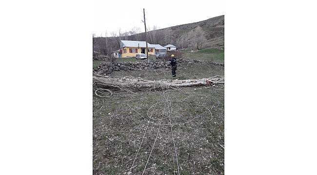 Fırtınalı Havada Yüksek Gerilim Hattındaki Elektrik Arızası Giderildi.