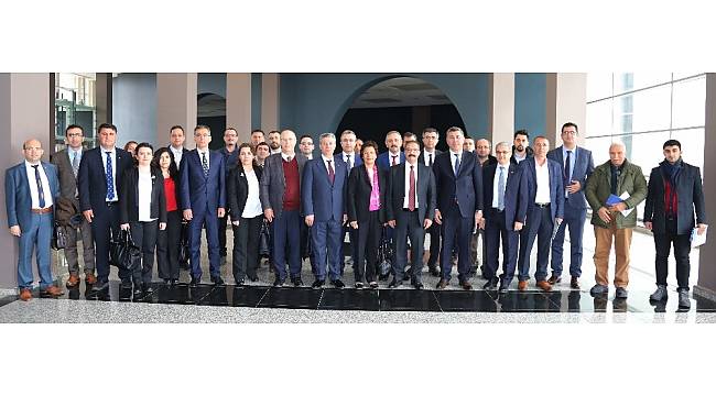 GAÜN'de üçlü buluşma