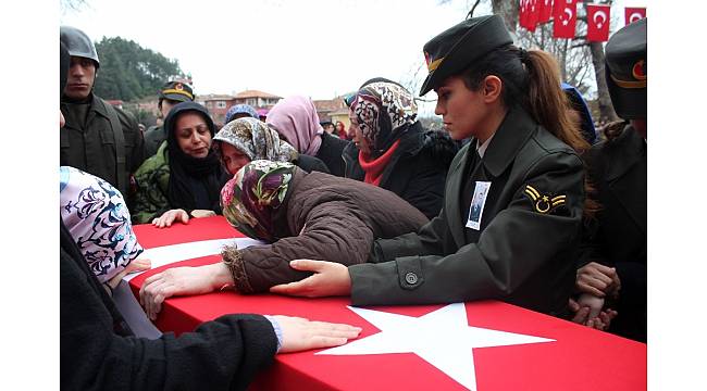 Kastamonu'da Afrin şehidine 10 binler ağladı