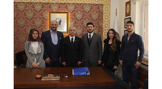 Kaymakam Turan, Manisalı genç iş adamlarını ağırladı