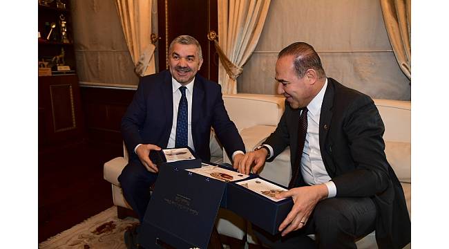 Kayseri Büyükşehir Belediye Başkanı Çelik'ten Adana'ya övgü: