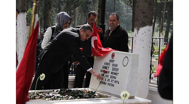 Mersin Şehitliğinde hüzünlü tören