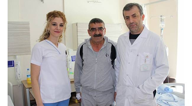 Numune Hastanesi'nde ilaçlı balon yöntemiyle atardamar ameliyatı