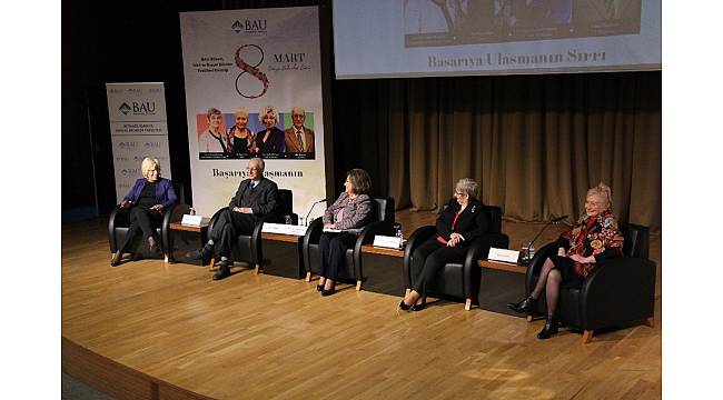Prof. Dr. Farina: "Eşitlikçi ve özgür bir toplum için kadın ve erkek yan yana olmalıdır"