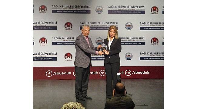 Sağlık Bilimleri Üniversitesi'nden İHA'ya ve Türkiye Gazetesi'ne ödül