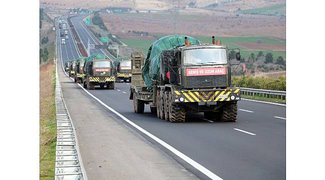 Sınıra askeri zırhlı araç sevkıyatı