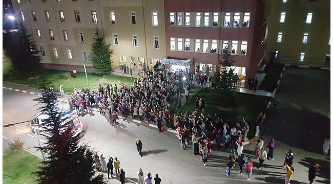 Tokat'ta, üniversite öğrencilerinden protesto eylemi