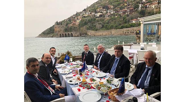 Türkiye - İsveç resmi maç yemeği düzenlendi
