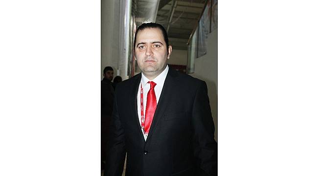 Yalova VIP'te başkan antrenörlük koltuğuna oturdu