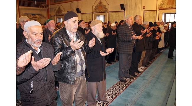 Yozgat'ta sağlık çalışanları şehitler için mevlit okuttu