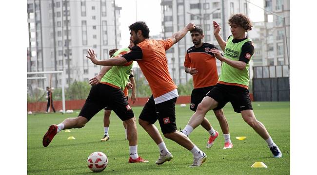 Adanaspor, Elazığspor maçı hazırlıklarını tamamladı