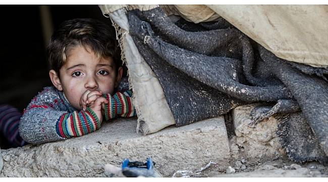 Afrin'deki çocuklar için 'Hayır Çarşısı'
