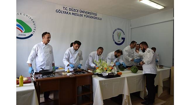Aşçılar mutfak hünerlerini sergiledi