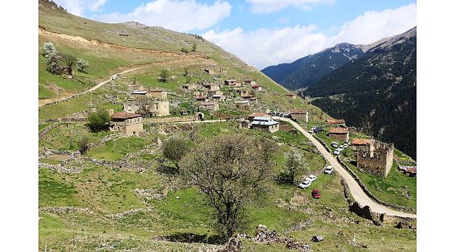 Bakan Soylu Santa Harabeleri'ni gezdi