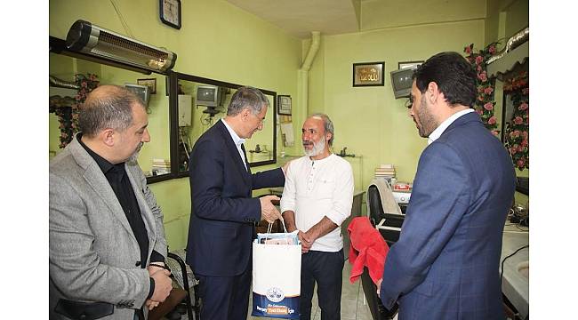 Belediyeden kuaförlere tek kullanımlık havlu