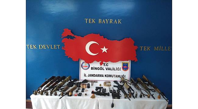 Bingöl'de 2 terörist etkisiz hale getirildi, silah ve el bombaları ele geçirildi