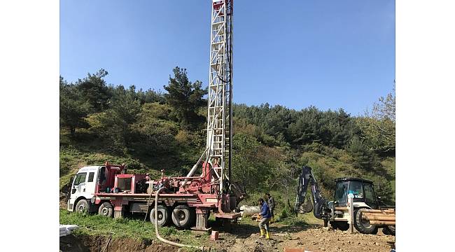 Bir yanda dere temizliği bir yanda yeni içme suyu sondajı