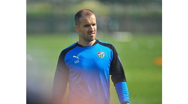 Bursaspor'da Mustafa Er göreve başladı