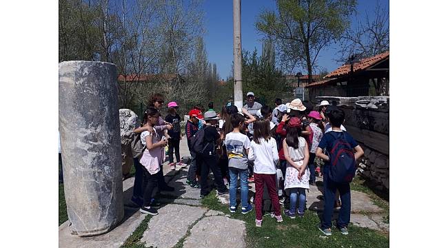Çavdarhisar Aizonai Antik Kenti'ne ilgi her geçen gün artıyor
