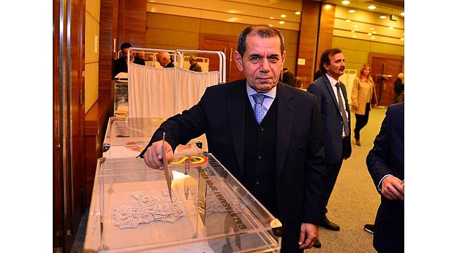 Dursun Özbek: "Şampiyonluk kupasını hep beraber kaldıracağız"