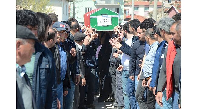 Fatih Özmutlu'yu Kırka'da binlerce kişi uğurladı