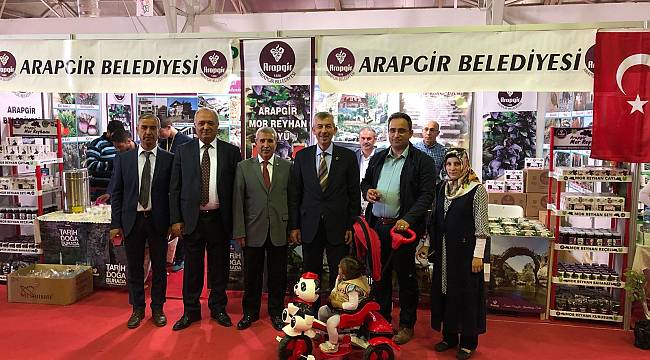 Fuarda Arapgir belediyesi standına yoğun ilgi