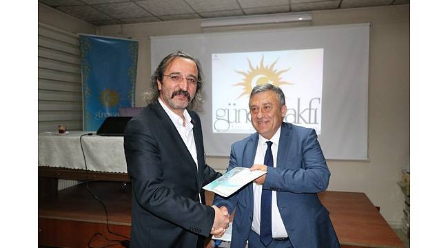 Güneş Vakfında "Değişen Sınav Sistemi ve Öğrencilerimiz" adlı panel düzenlendi