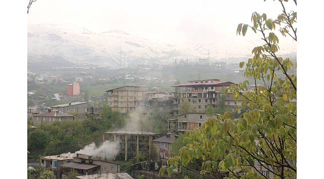 Hakkari'de kar sürprizi