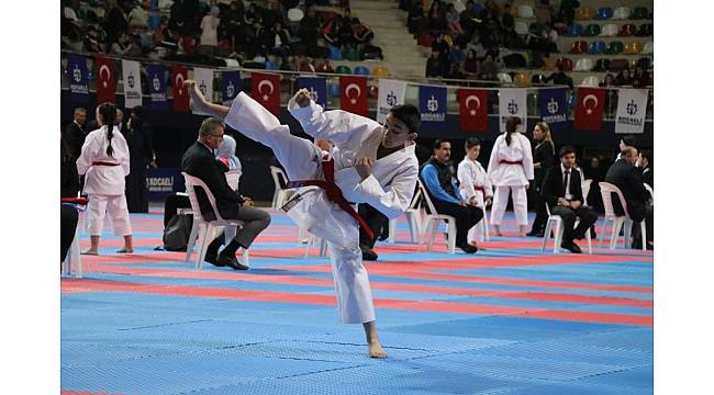 İllerarası Karate-Do Lig Şampiyonası'nda 3'üncü etaba gelindi