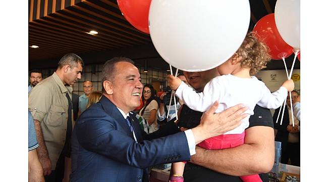 Konyaaltı Mutlu Çocuk Fuarı açıldı