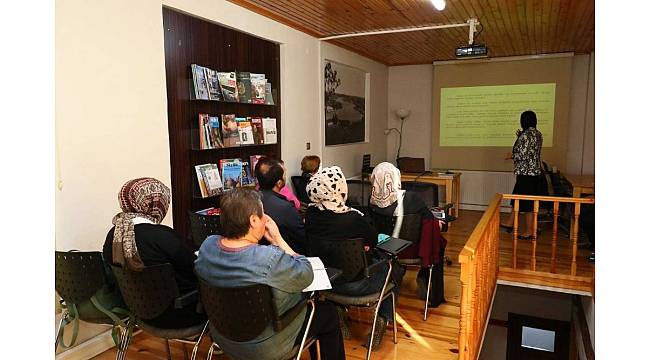 Lale Devri&#39;nde Eyüpsultanlı kadınların hak arama mücadelesi anlatıldı