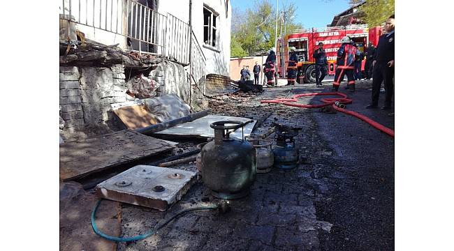 Malatya&#39;da ev yangını