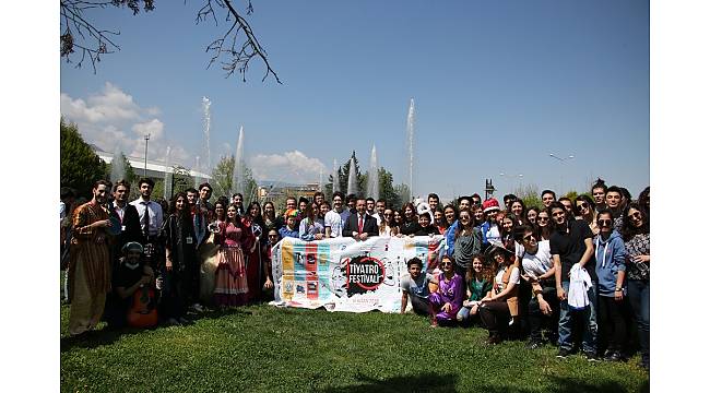 PAÜ'de 10. Tiyatro festivali başladı