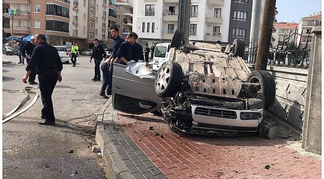 Polisten kaçan sürücü araçla takla attı