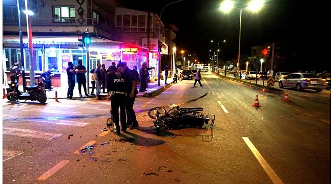 Sarıgöl'de motosiklet kazası: 3 yaralı