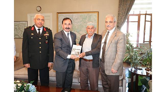 Vali Güvençer araştırmacı yazar Atilla Güler'i ağırladı