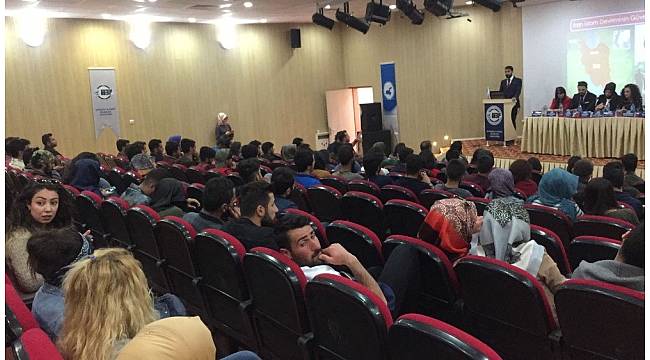 Van YYÜ&#39;de &quot;Sosyal Bilimler Öğrenci Sempozyumu&quot; yapıldı