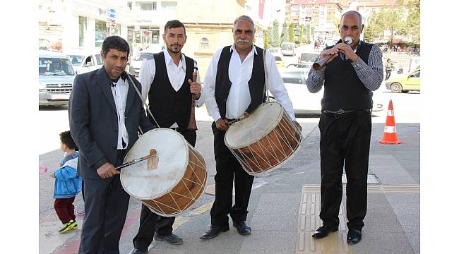 Yozgat'ta davul ve zurnacılar düğün sezonuna hazırlanıyor