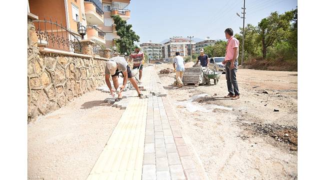 Alanya'da parke ve kaldırım taşı çalışması