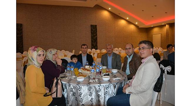 Aşkale&#39;de şehit yakınları ve gaziler iftar yemeğinde bir araya geldi