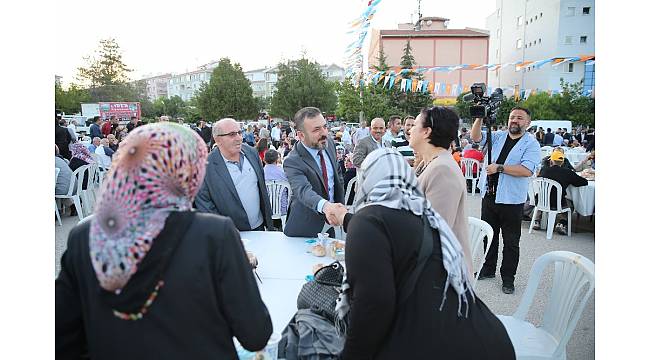 Başkan Ercan Yenikent'te iftara katıldı