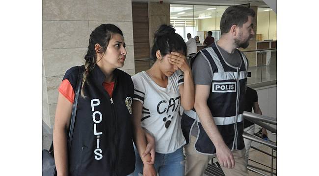 Batman&#39;da ofis basan kızlardan biri serbest bırakıldı