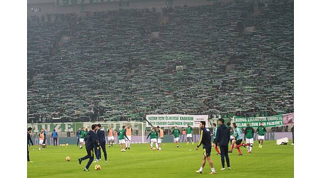 Bursaspor'un kale arkası tribünündeki koltuklar kaldırılıyor