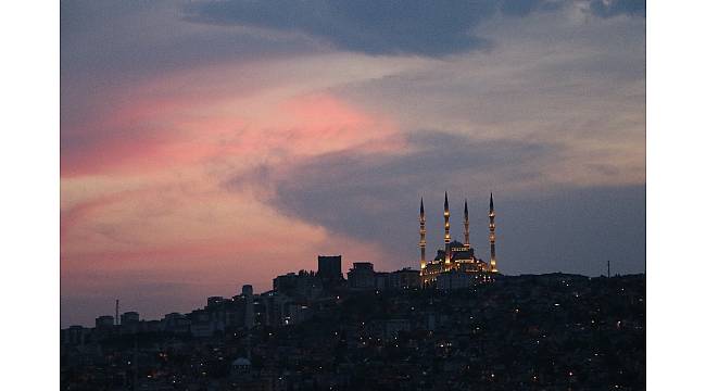Camilerde Ramazan temizliği