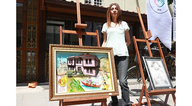 Çizdikleri resimler yetimlere umut olacak