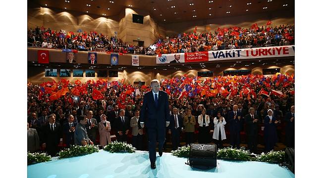 Cumhurbaşkanı Erdoğan: "Şimdi kurumsal dönüşümü tamamlama zamanı. Yeni bir düzen inşa etmek zahmetlidir"