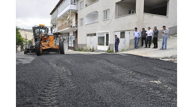 Doğalgazla bozulan yollar onarılıyor