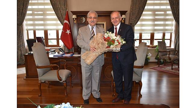 Eski hakem Engin Kurt doğum gününde emekli oldu
