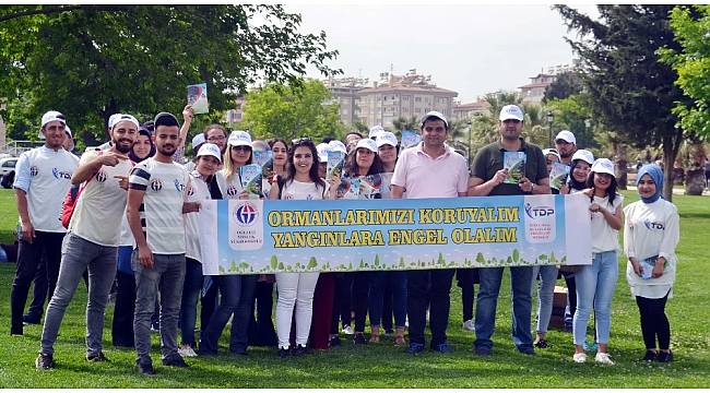 GAÜN öğrencilerinden ormanlarımızı koruyalım etkinliği