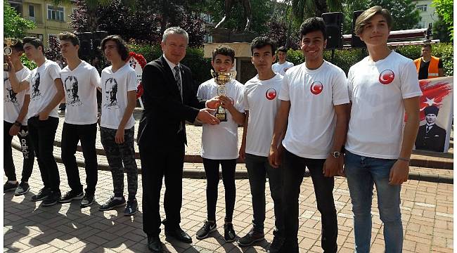 Gençlik ve Spor Bayramı Çaycuma&#39;da coşkuyla kutlandı